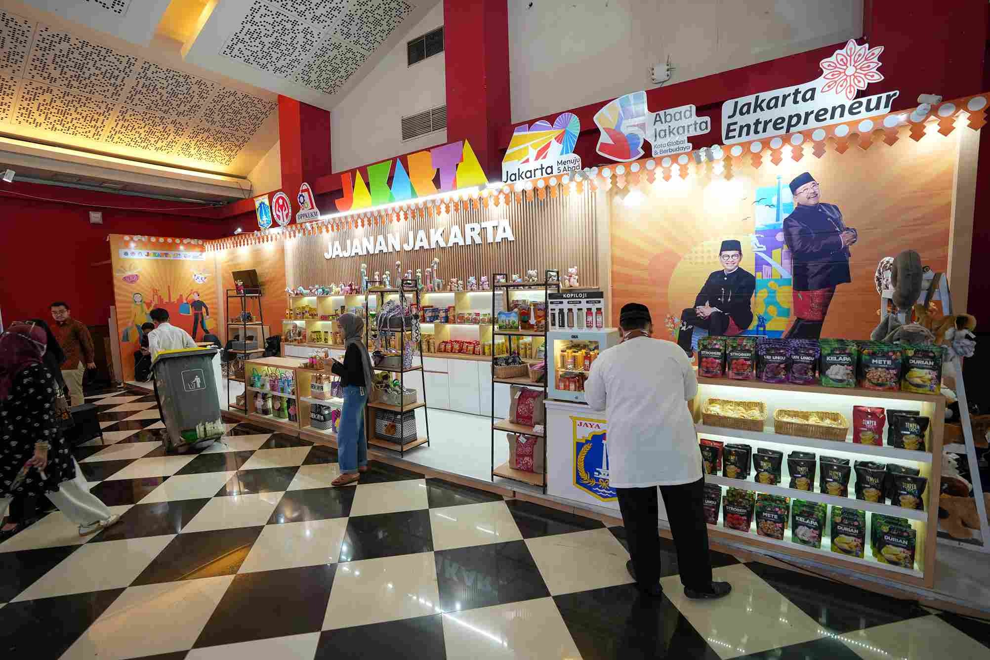 With an average of 200,000 visitors, the Jakarta Fair Kemayoran is an important space for economic optimism in Jakarta. Read here!
